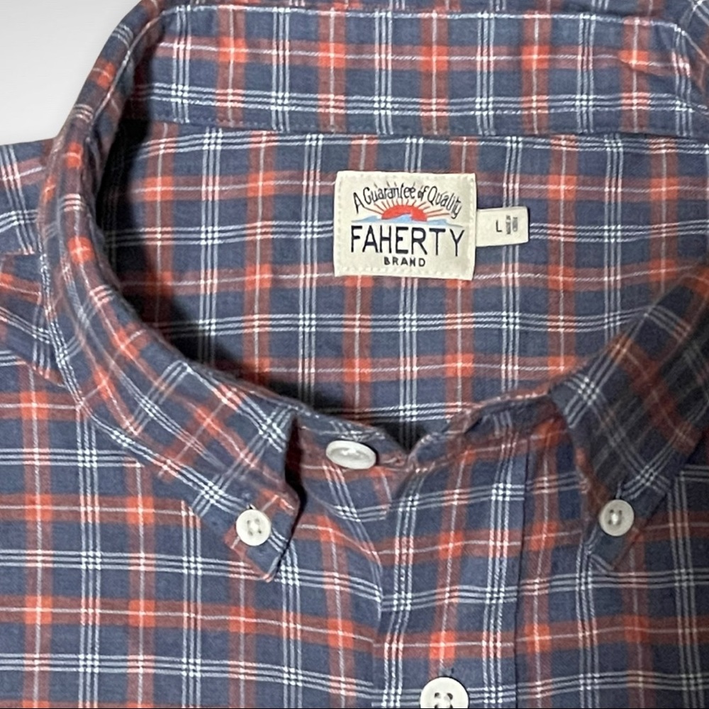Faherty Plaid long sleeve button up stretch cotton blend. Light thin comfort